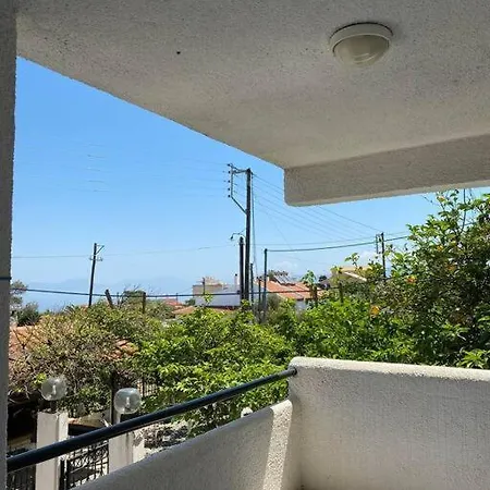 Apartment Cozu Melissi 1